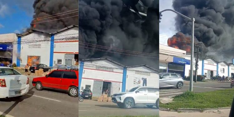 Incêndio em depósito na Grande São Luís é controlado, mas bombeiros seguem no local
